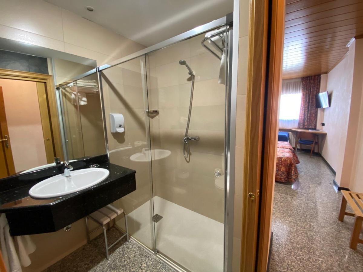 Hotel Sant Antoni Ribes De Freser Dış mekan fotoğraf