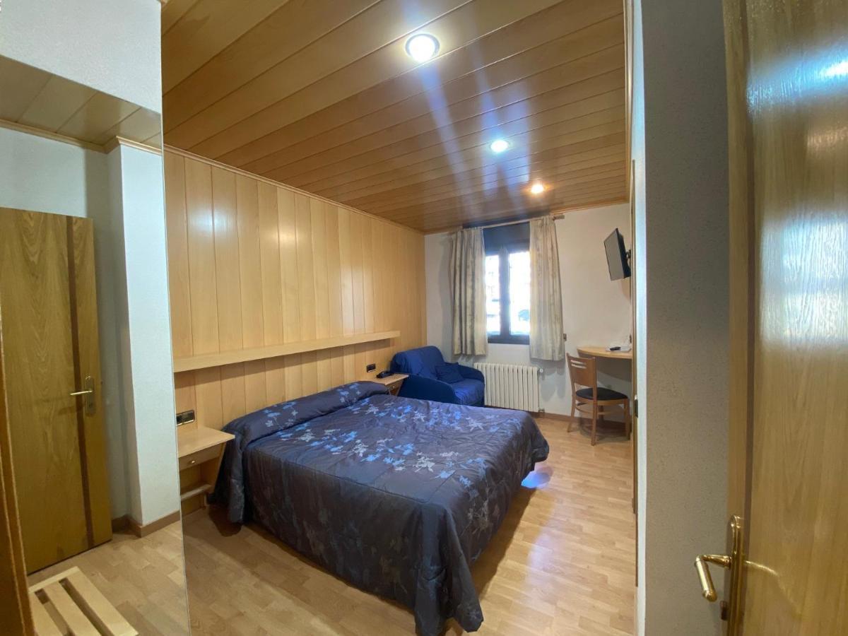 Hotel Sant Antoni Ribes De Freser Dış mekan fotoğraf