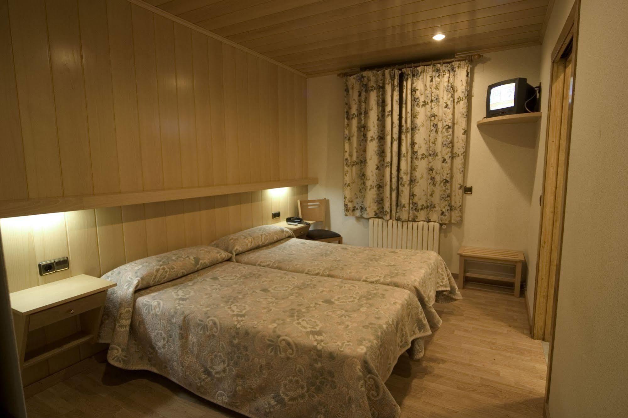 Hotel Sant Antoni Ribes De Freser Dış mekan fotoğraf